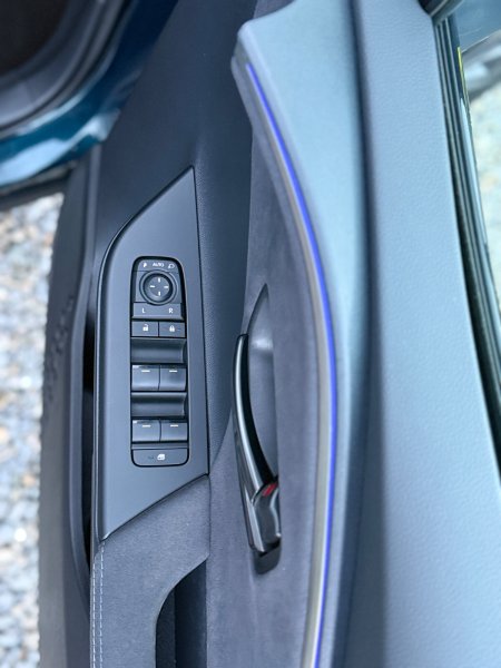 2025 Toyota C-HR - photo 21
