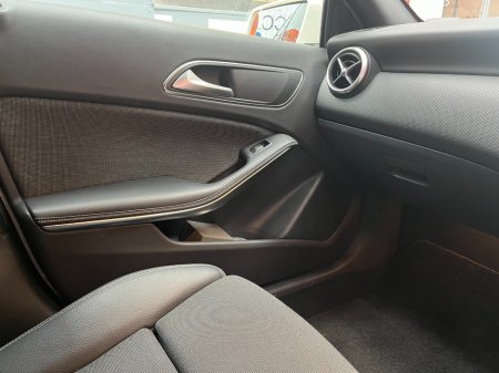 2018 Mercedes-Benz A-Class - photo 11