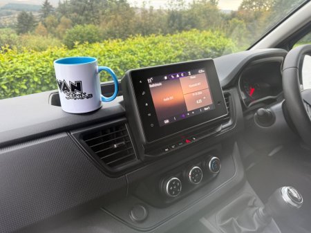 2023 Renault Trafic - photo 12