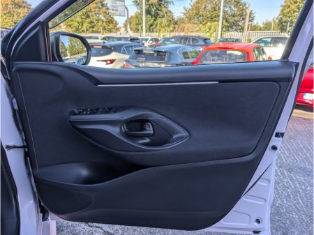 2023 Toyota Yaris - photo 11