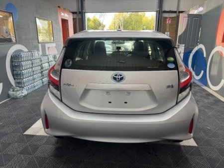 2021 Toyota Aqua - photo 4