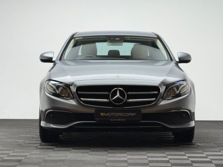 2019 Mercedes-Benz E-Class - photo 2