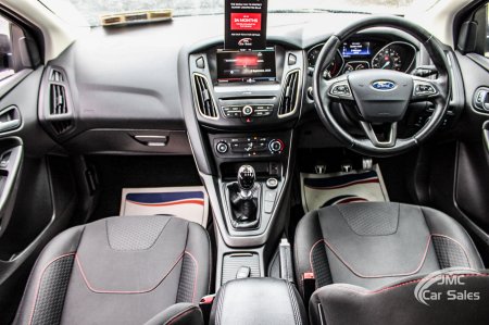2016 Ford Focus - photo 27