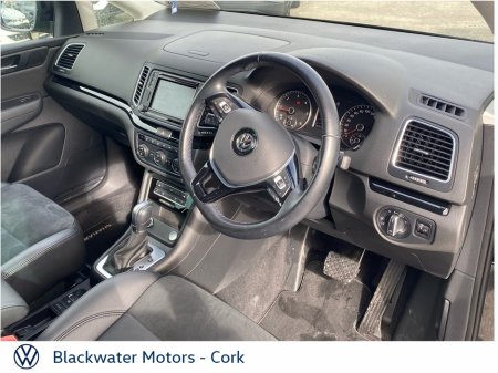 2022 Volkswagen Sharan - photo 2
