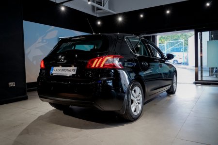 2020 Peugeot 308 - photo 6