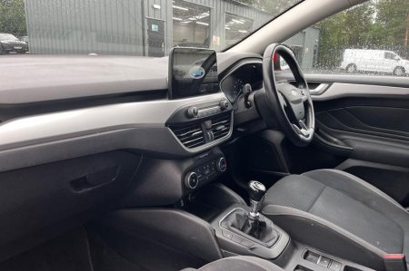 2018 Ford Focus - photo 18