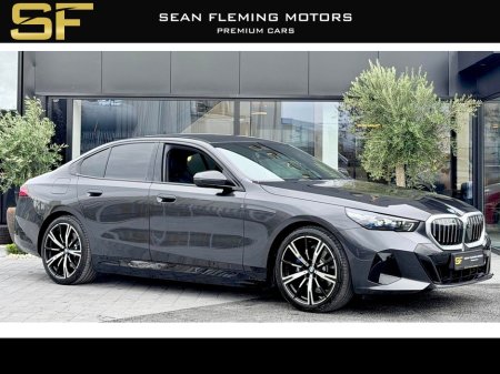 2026 BMW 5-Series M SPORT AUTO