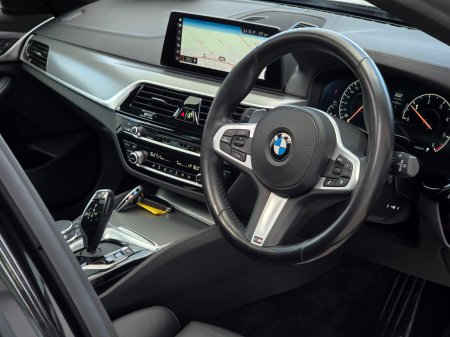 2019 BMW 5-Series - photo 18