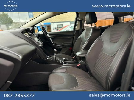 2016 Ford Focus - photo 8