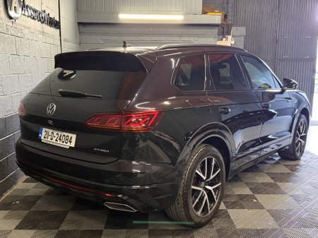 2021 Volkswagen Touareg - photo 5