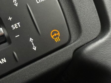 2025 Land Rover Defender - photo 18