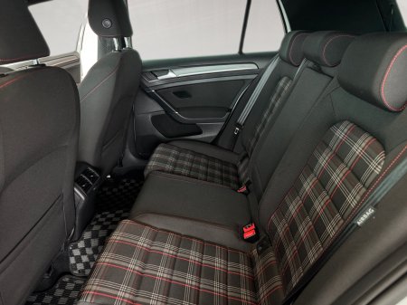 2018 Volkswagen Golf - photo 16