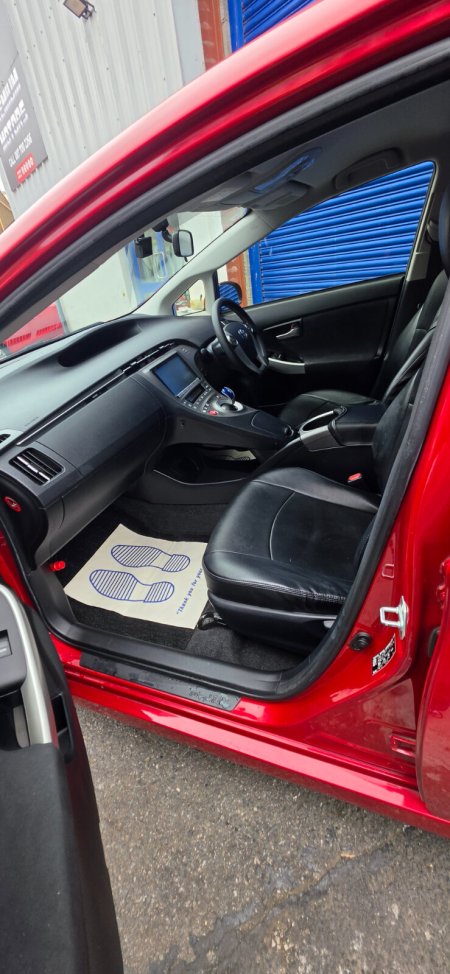 2014 Toyota Prius - photo 10