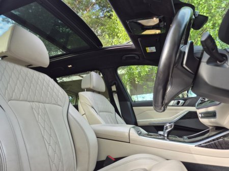 2021 BMW X7 - photo 10