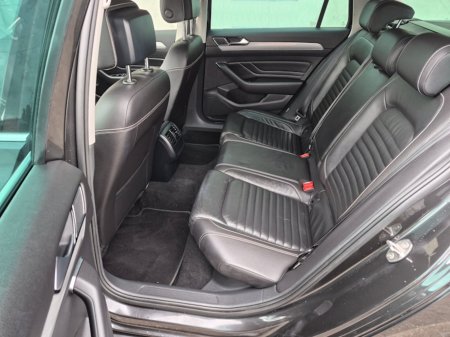 2022 Volkswagen Passat - photo 9