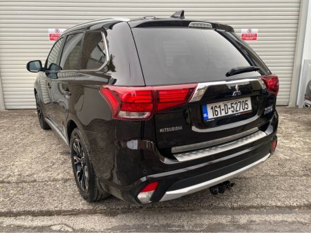2016 Mitsubishi Outlander - photo 2