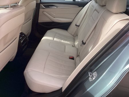 2017 BMW 5-Series - photo 17