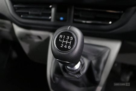 2026 Ford Transit Custom - photo 25