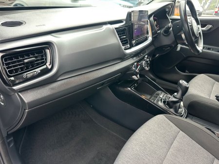 2024 Kia Stonic - photo 6
