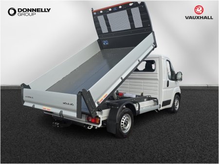 2026 Vauxhall Movano - photo 15