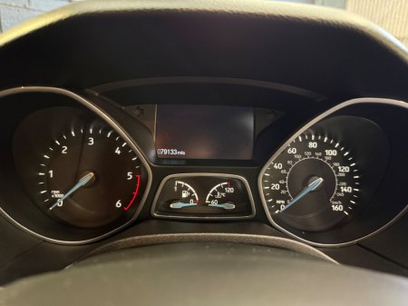 2017 Ford Focus - photo 15