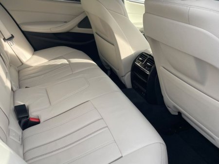 2020 BMW 5-Series - photo 11