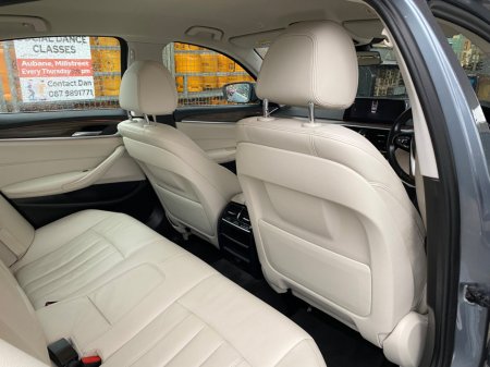 2020 BMW 5-Series - photo 22