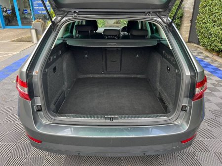 2023 Skoda Superb - photo 13