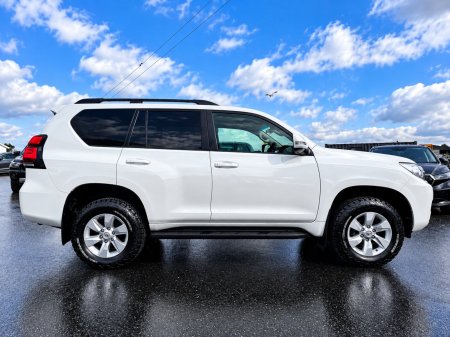 2023 Toyota Land Cruiser - photo 8