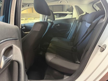 2015 Volkswagen Polo - photo 24