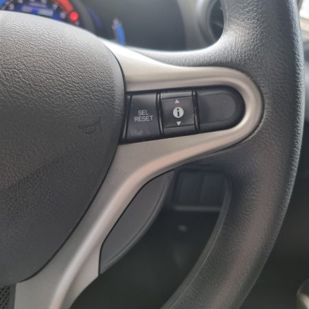 2011 Honda Insight - photo 18