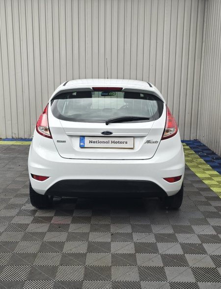 2016 Ford Fiesta - photo 4