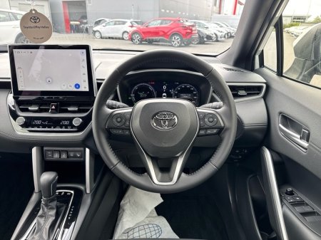2025 Toyota Corolla - photo 9