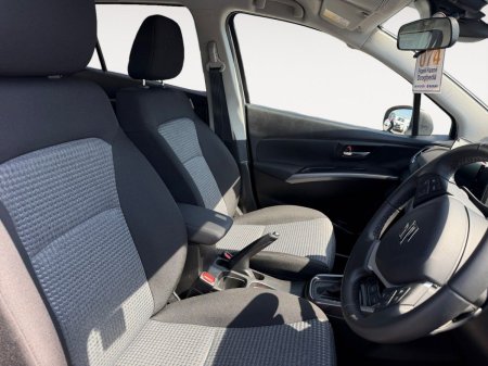 2025 Suzuki SX4 - photo 15