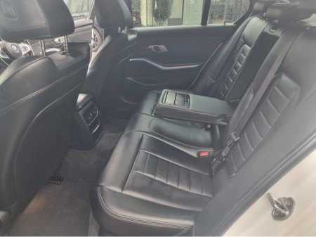 2022 BMW 3-Series - photo 27