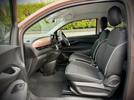 2025 Fiat 500e - photo 25