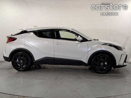 2023 Toyota C-HR - photo 2