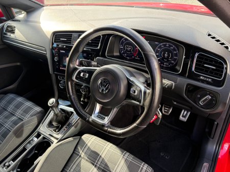 2017 Volkswagen Golf - photo 14