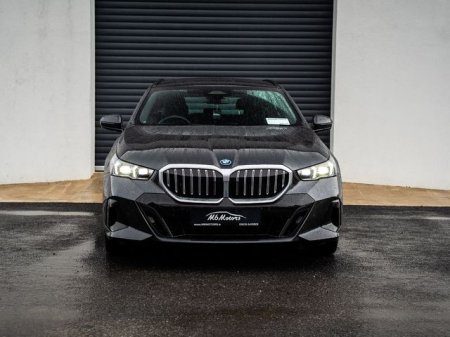 2024 BMW 5-Series - photo 3
