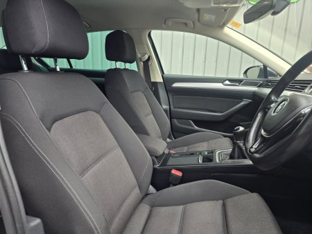 2018 Volkswagen Passat - photo 13