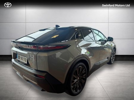 2026 Toyota C-HR - photo 2