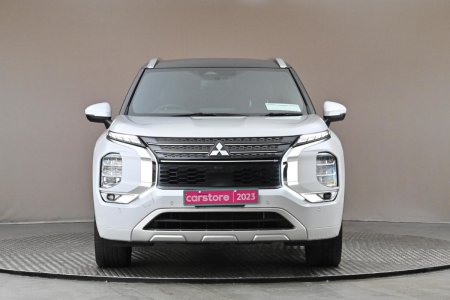 2023 Mitsubishi Outlander - photo 2