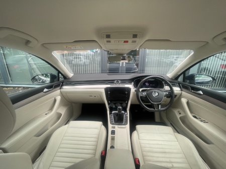 2019 Volkswagen Passat - photo 8
