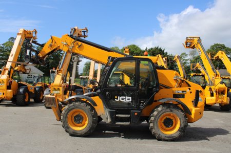 0 JCB  - photo 2