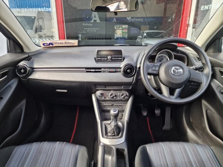 2017 Mazda Mazda2 - photo 24