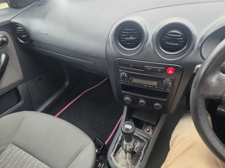 2004 SEAT Ibiza - photo 9