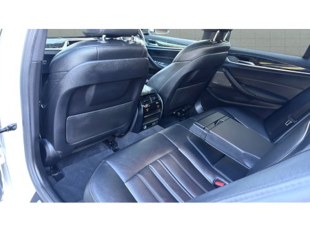 2021 BMW 5-Series - photo 25