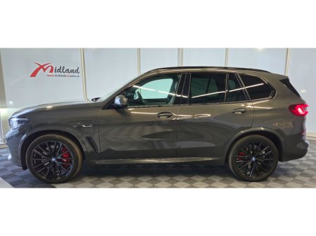 2022 BMW X5 - photo 4