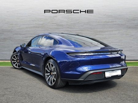 2024 Porsche Taycan - photo 2