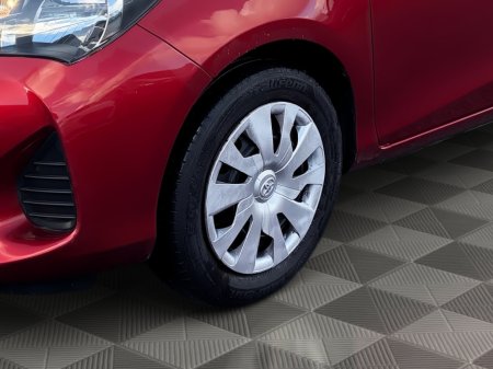 2015 Toyota Yaris - photo 9